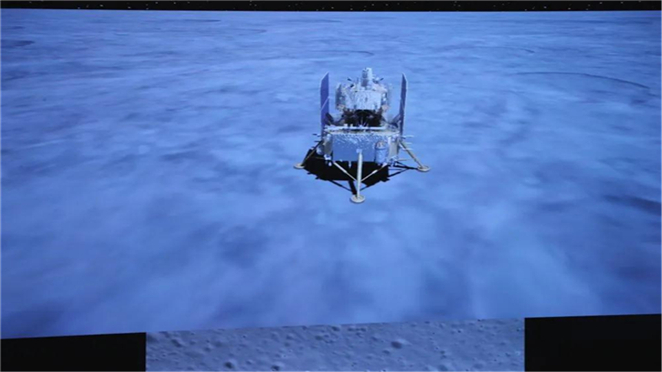 稳了！嫦娥五号探测器成功着陆月球！
